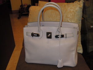 愛馬仕Hermes Herbag 39 新款價(jià)格、銷售排名與二手市場(chǎng)解析